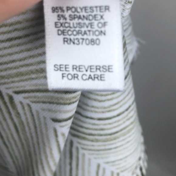 3/$15 CATO Cold Shoulder Pop Over Printed Blouse - Picture 13 of 16